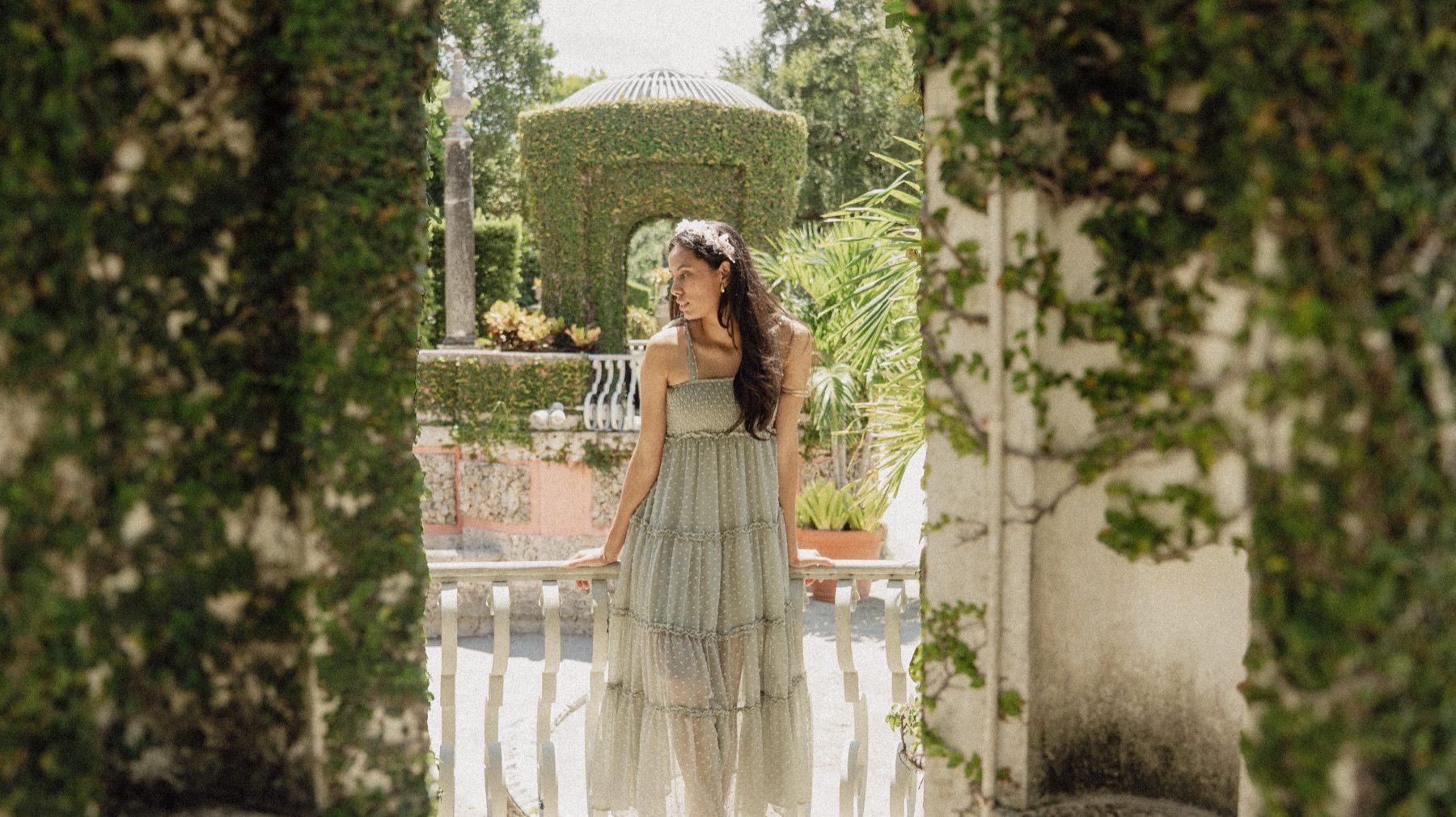 At Vizcaya — frame 32